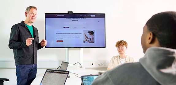 Students being taught during a Business Computing seminar.