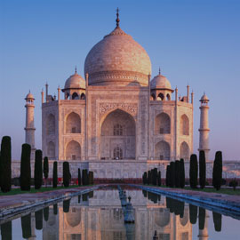 Sunset shot of the Taj Mahal, India.